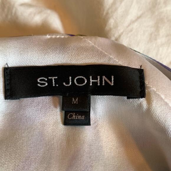 St. John Floral Blouse: Medium - Picture 3 of 4